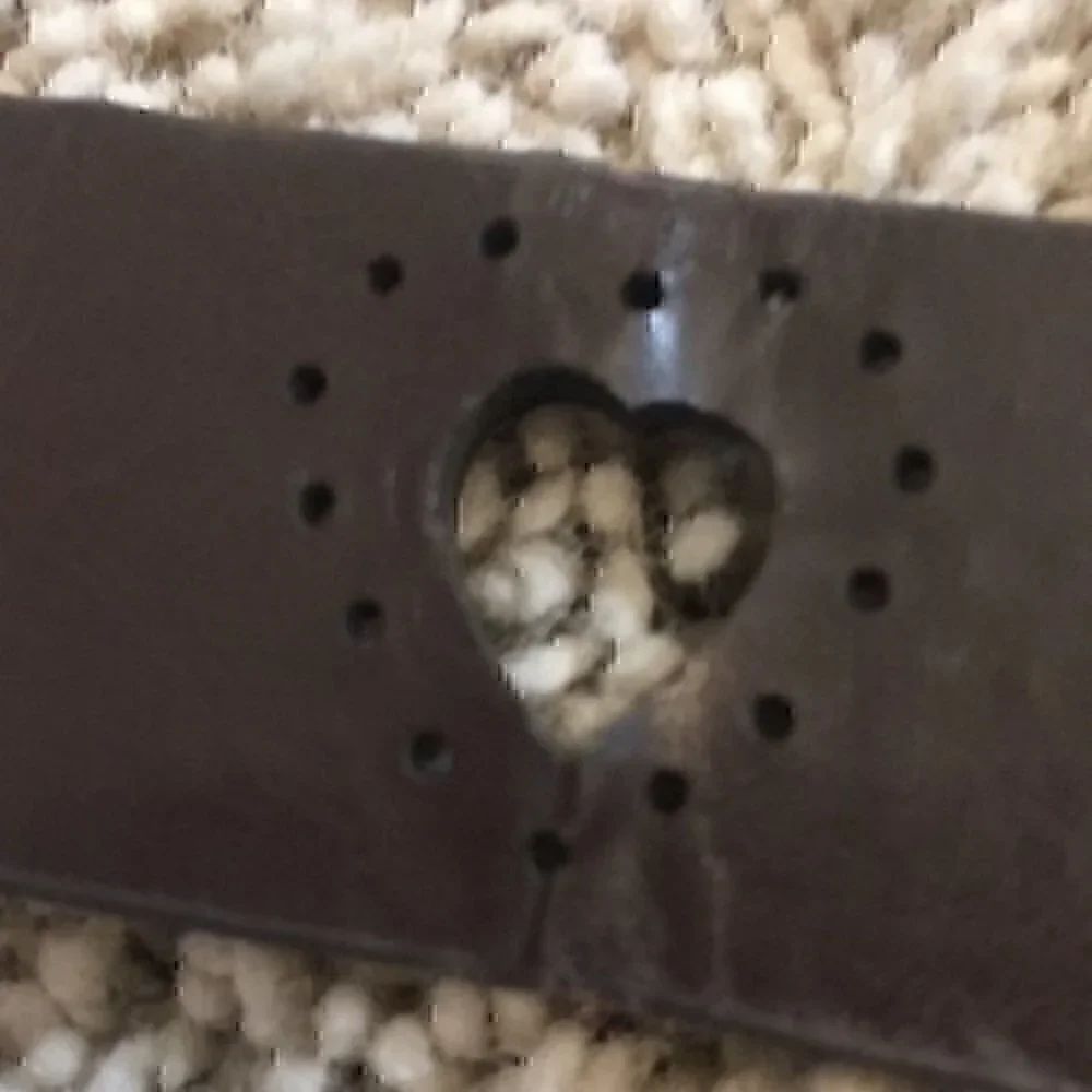 Girls size medium cutout heart belt